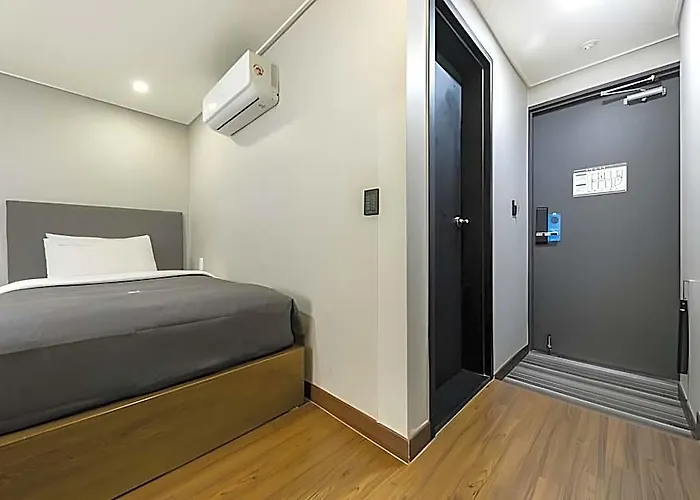 The Bs Station Hotel