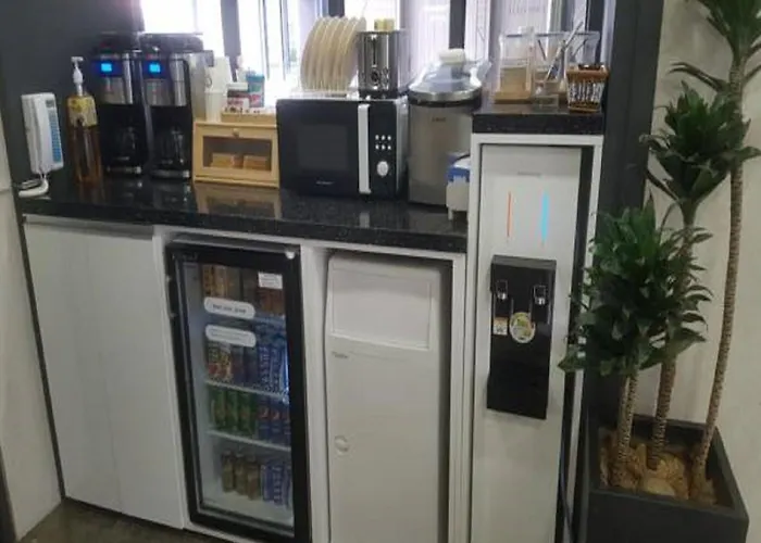 The Bs Station 3* Busan