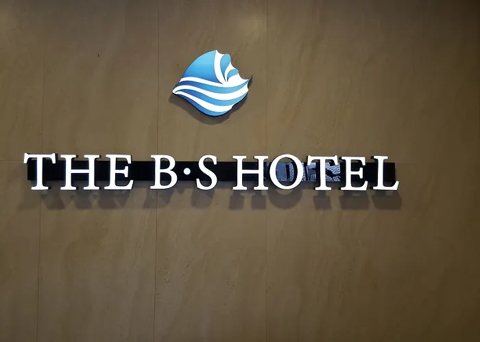 Hotel The Bs Station